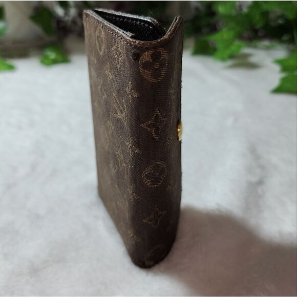 Authentic Louis Vuitton Mini Porte Feuille Keyring - Picture 7 of 13